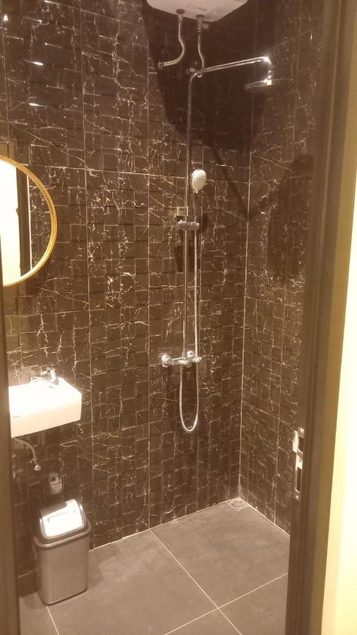 Rumah Wj Rooms And Suites Улувату Екстер'єр фото